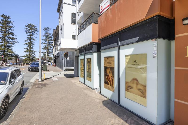 Click to view all images Shop 13/1 Wentworth Street Manly NSW 2095 - Image 3