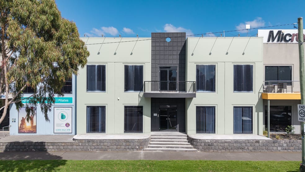 Click to view all images 70 Maribyrnong Street Footscray VIC 3011 - Image 2