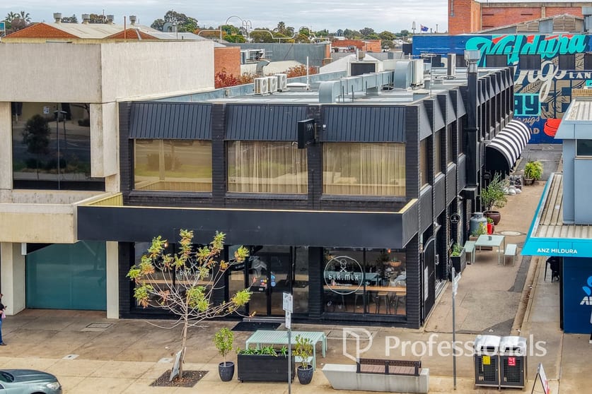 Click to view all images 51 Deakin Avenue Mildura VIC 3500 - Image 1