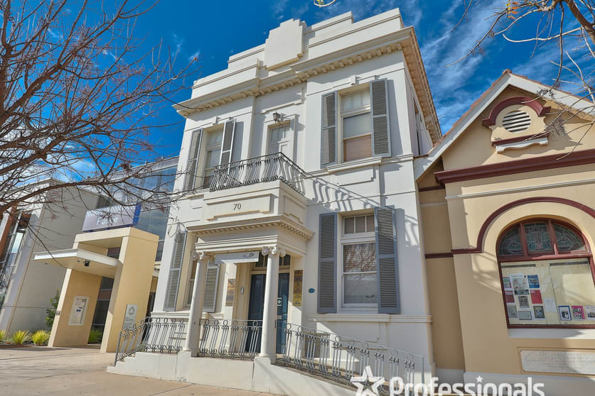 Click to view all images 70 Deakin Avenue Mildura VIC 3500 - Image 1