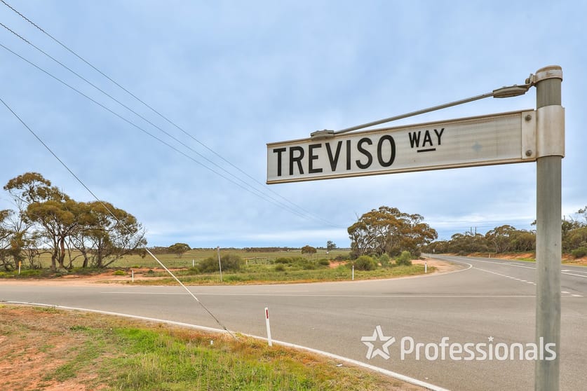 Click to view all images Lot A Kulkyne Way Red Cliffs VIC 3496 - Image 3