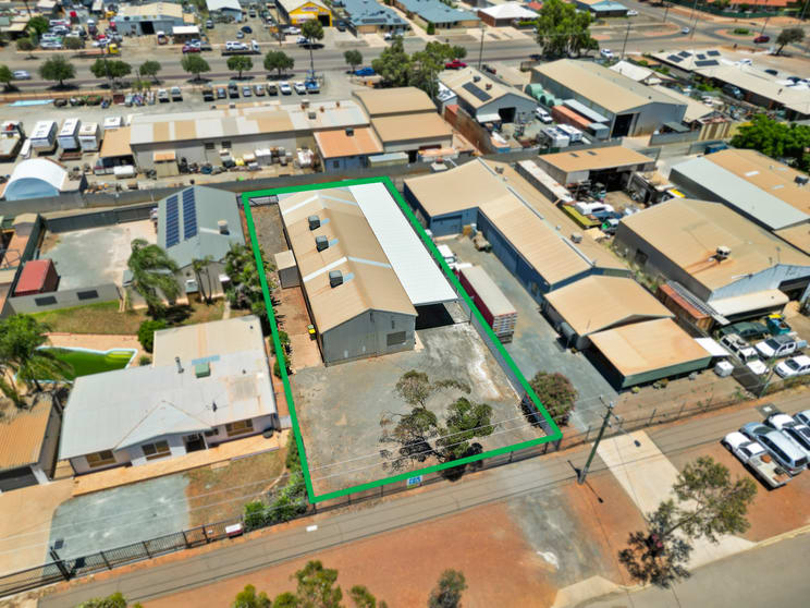 Click to view all images 241 Dugan Street Kalgoorlie WA 6430 - Image 3