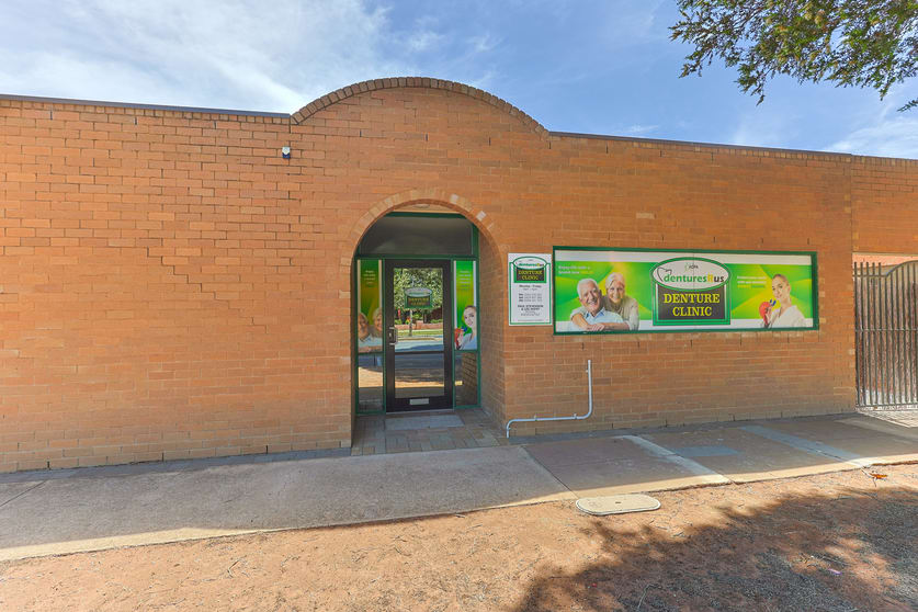 Click to view all images 272 Eleventh Street Mildura VIC 3500 - Image 2