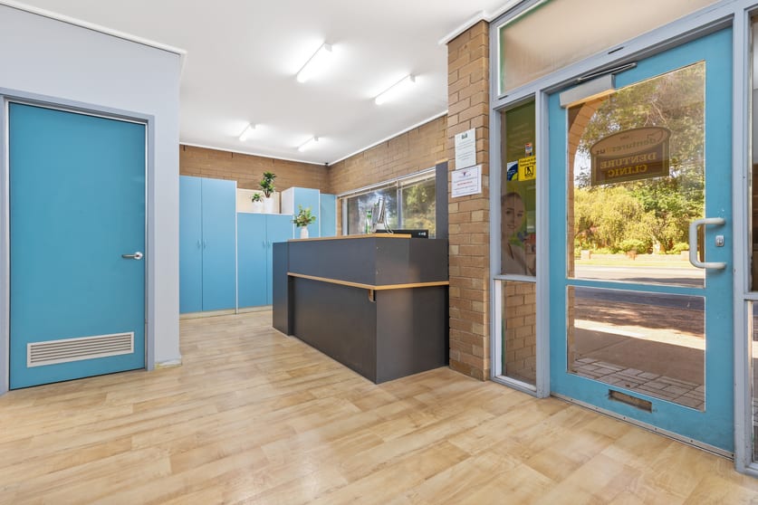 Click to view all images 272 Eleventh Street Mildura VIC 3500 - Image 3
