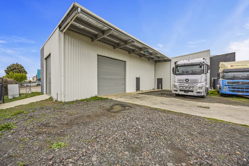 1/2 Villiers Drive Wendouree VIC 3355 - Image 2