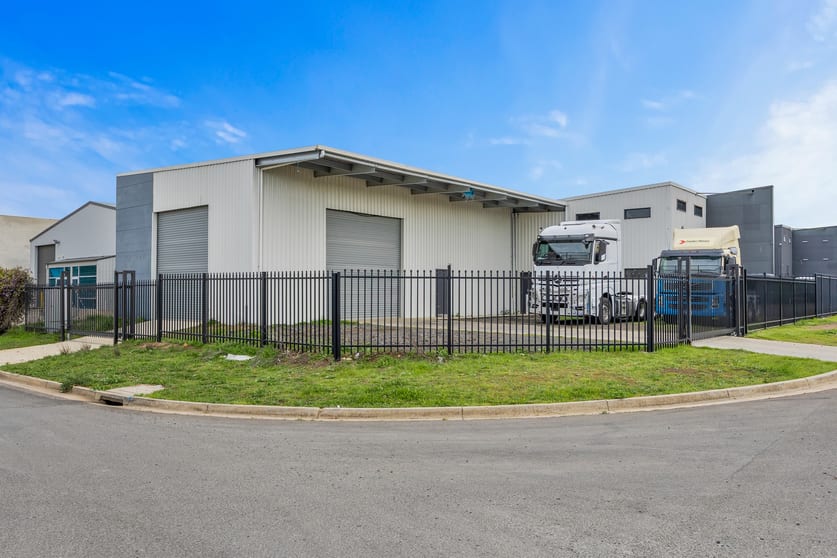 1/2 Villiers Drive Wendouree VIC 3355 - Image 3
