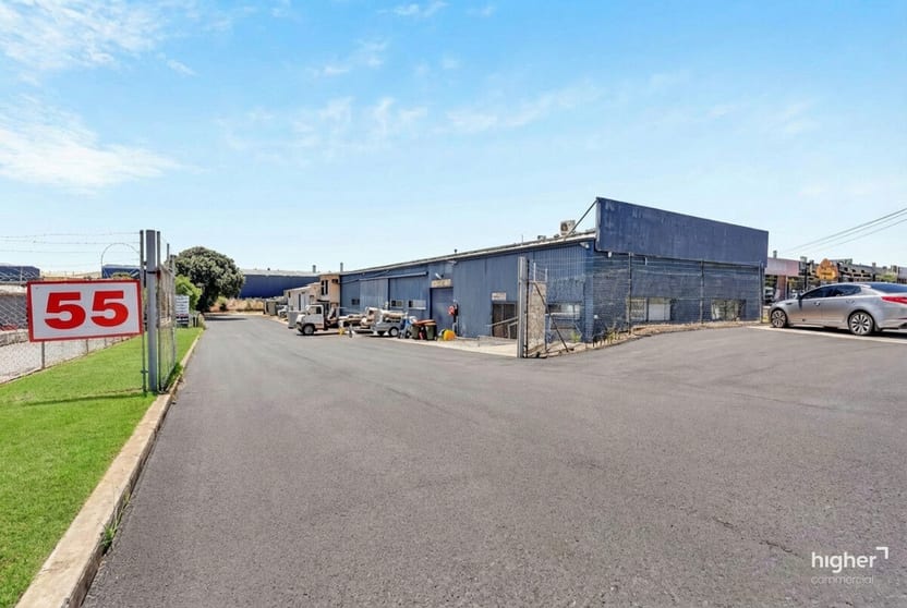 Click to view all images 1 & 2/55 O'Sullivan Beach Road Lonsdale SA 5160 - Image 1