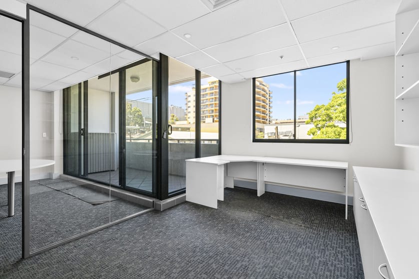 Click to view all images 711/1C Burdett Street Hornsby NSW 2077 - Image 2