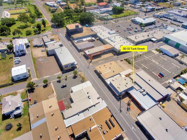 Click to view all images 30-32 Tank Street Gladstone Central QLD 4680 - Image 2