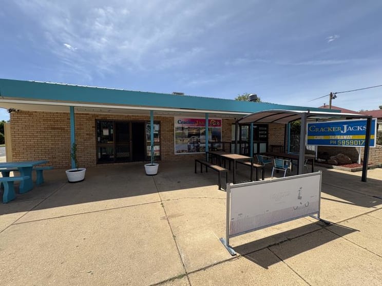 Click to view all images 101 Main & 34 Lake Streets/101 Main Street Wagga Wagga NSW 2650 - Image 1