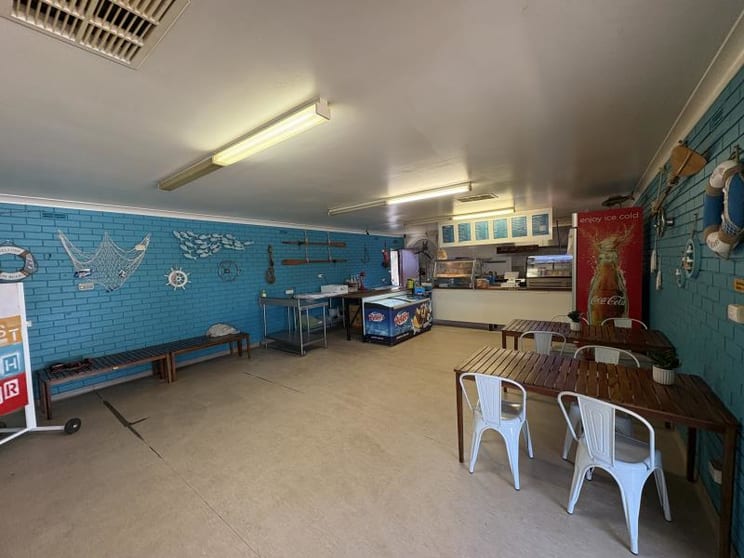 Click to view all images 101 Main & 34 Lake Streets/101 Main Street Wagga Wagga NSW 2650 - Image 3