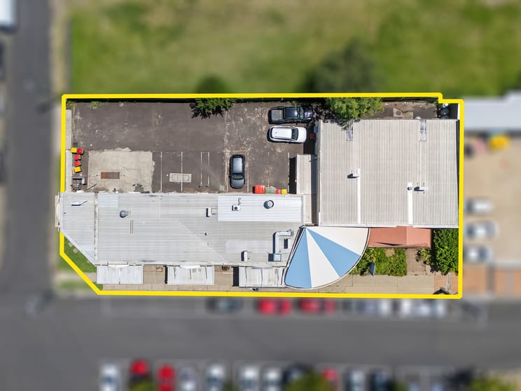 Click to view all images 35 North Street Gatton QLD 4343 - Image 2