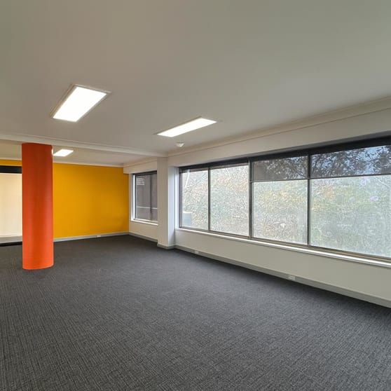 Click to view all images Cromer NSW 2099 - Image 2