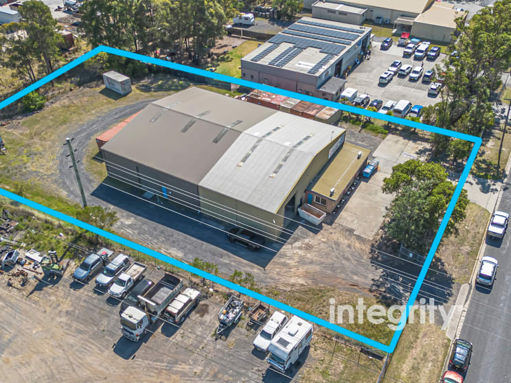 Click to view all images 7 Investigator Street South Nowra NSW 2541 - Image 2