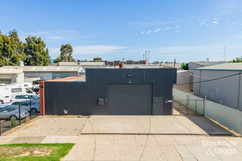 Click to view all images 5 Lisburn Street Shepparton VIC 3630 - Image 1
