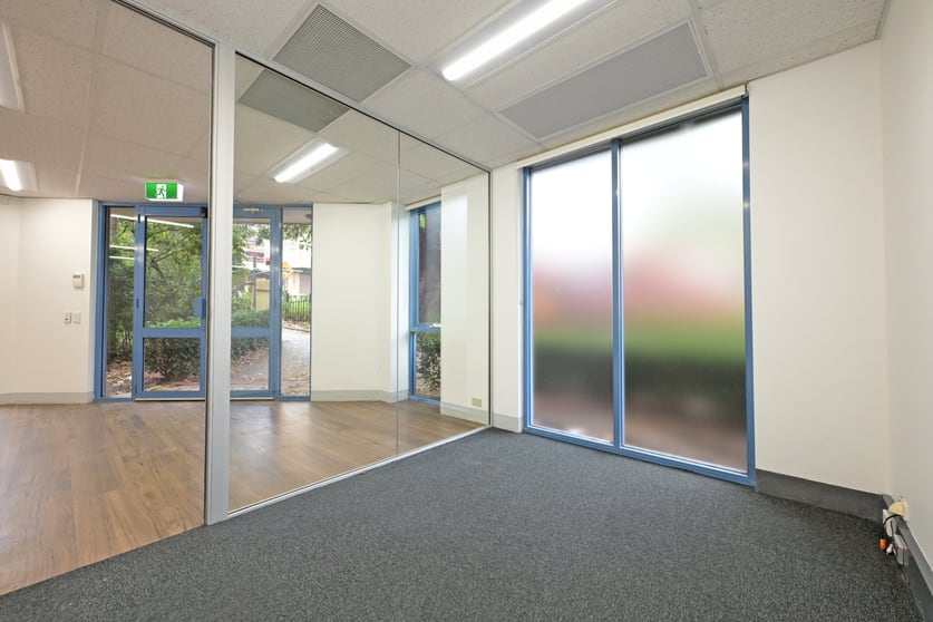 Click to view all images 8/14 Edgeworth David Avenue Hornsby NSW 2077 - Image 3