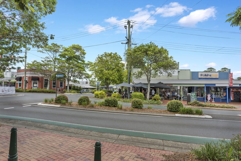Click to view all images 22 Maple Street Cooroy QLD 4563 - Image 2
