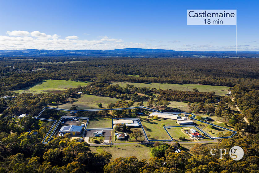 Click to view all images 43 Boundary Road Maldon VIC 3463 - Image 3