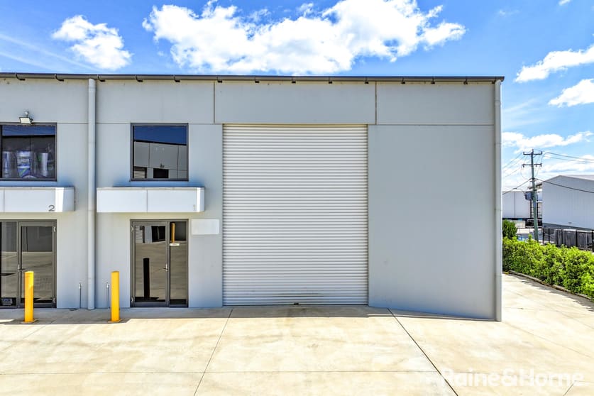 Click to view all images 1/11 LOMBARD DRIVE Robin Hill NSW 2795 - Image 2