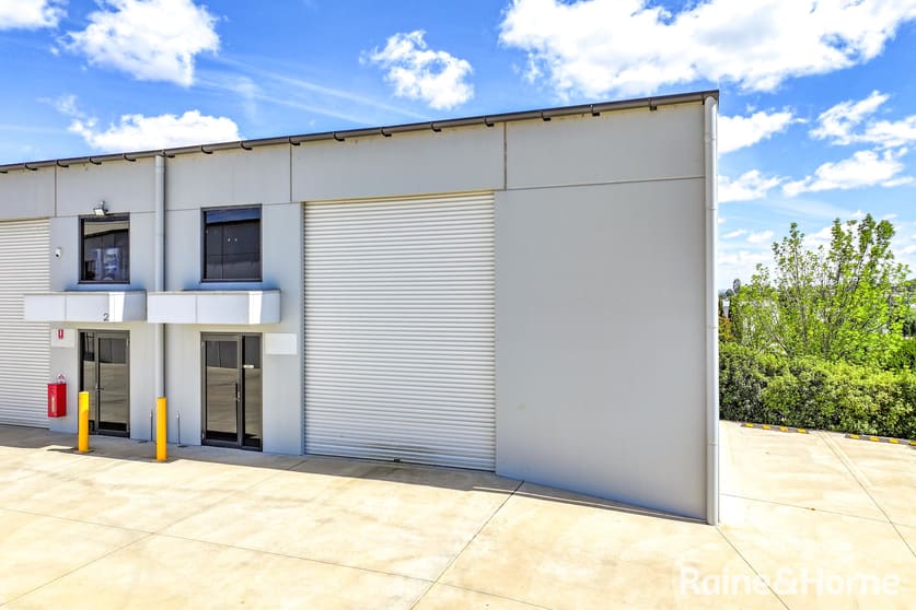 Click to view all images 1/11 LOMBARD DRIVE Robin Hill NSW 2795 - Image 3