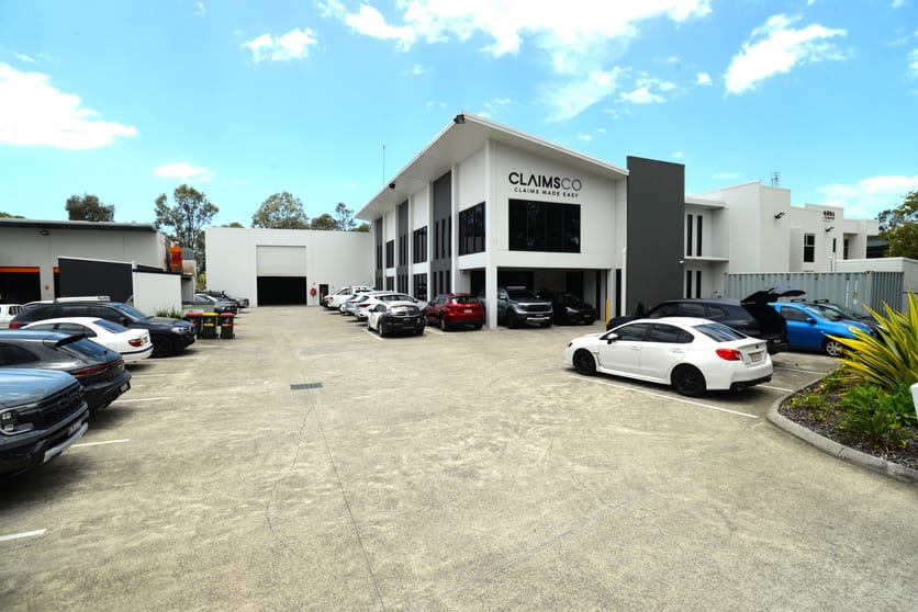 Click to view all images 24 Newheath Drive Arundel QLD 4214 - Image 1