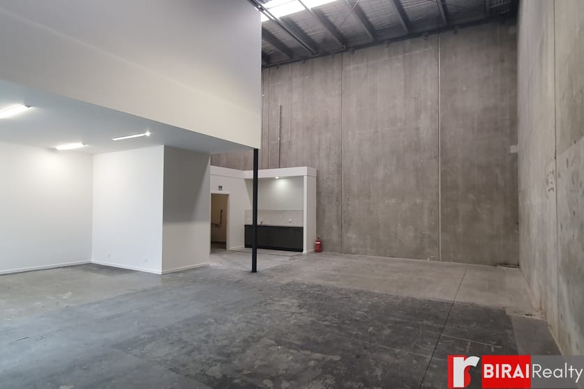 Click to view all images Level Unit, 7/1-5 Apex Drive Truganina VIC 3029 - Image 3