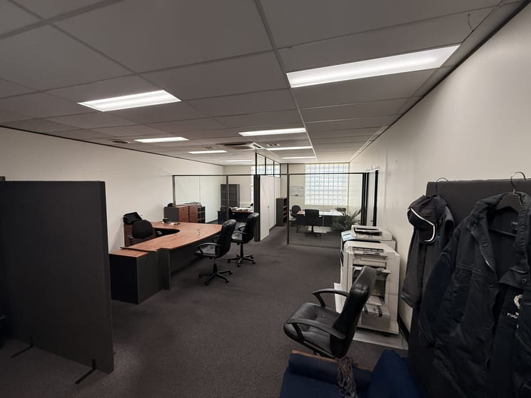 Click to view all images 6/73 Robinson Street Dandenong VIC 3175 - Image 3