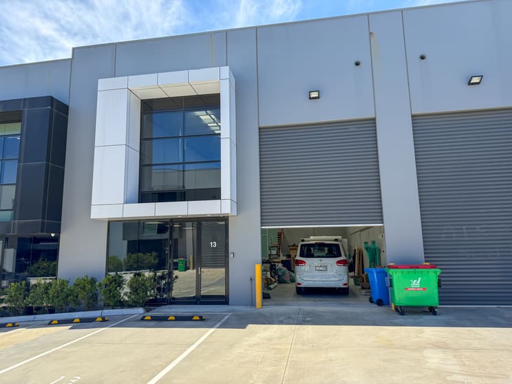 13 Explorer Place Hallam VIC 3803 - Image 1