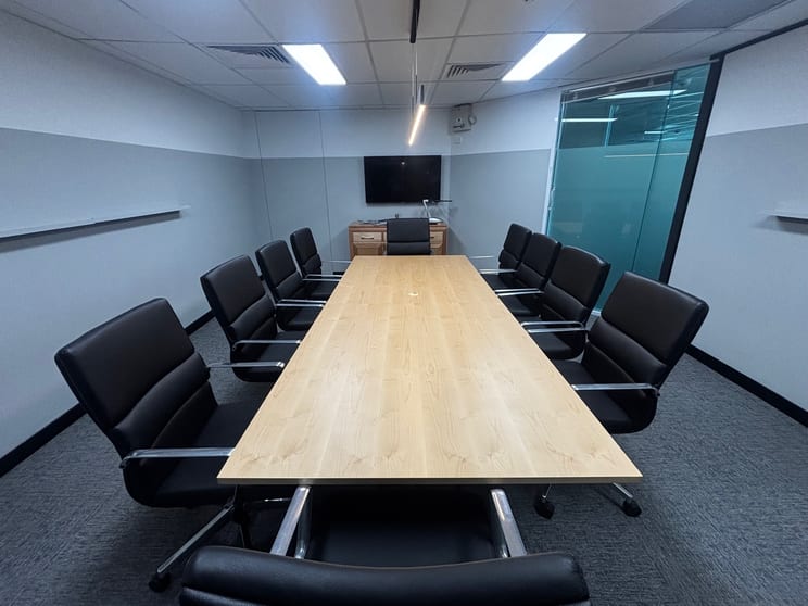 Click to view all images 4/18 Napier Close Deakin ACT 2600 - Image 2