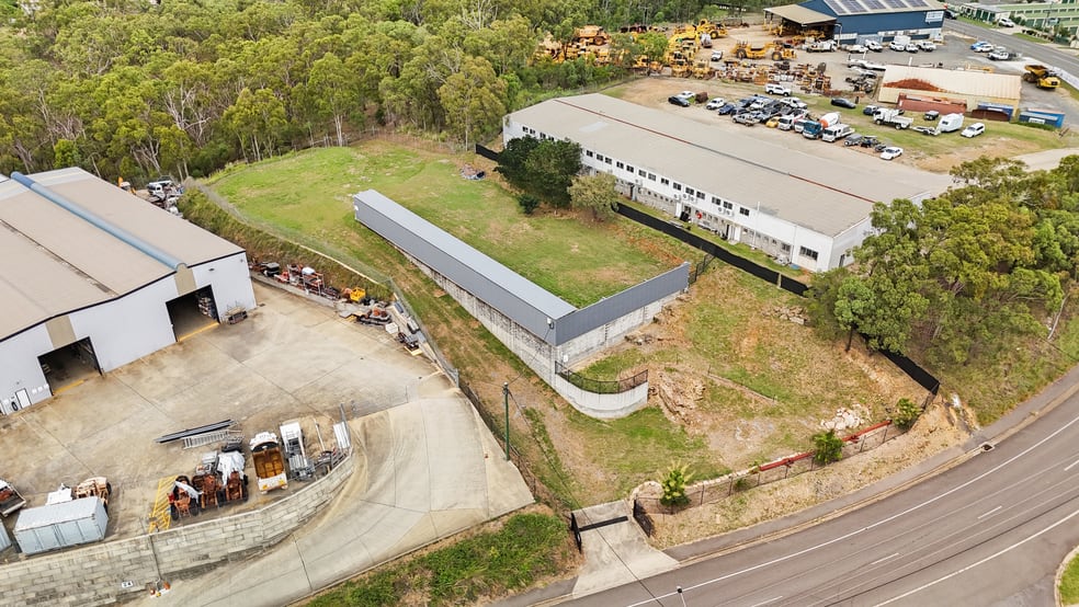 Click to view all images 4 Darymple Drive Toolooa QLD 4680 - Image 1