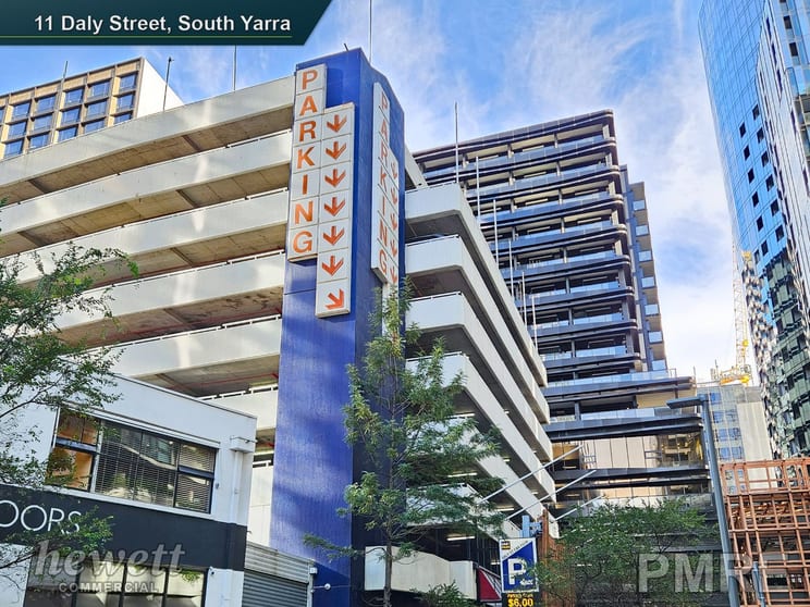 Click to view all images 556/11 Daly Street South Yarra VIC 3141 - Image 3