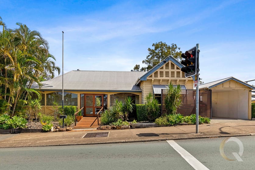 Click to view all images 86 MacGregor Terrace Bardon QLD 4065 - Image 2