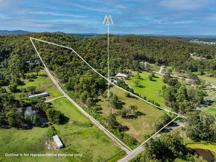 Click to view all images 42 Courtney Drive Upper Coomera QLD 4209 - Image 2
