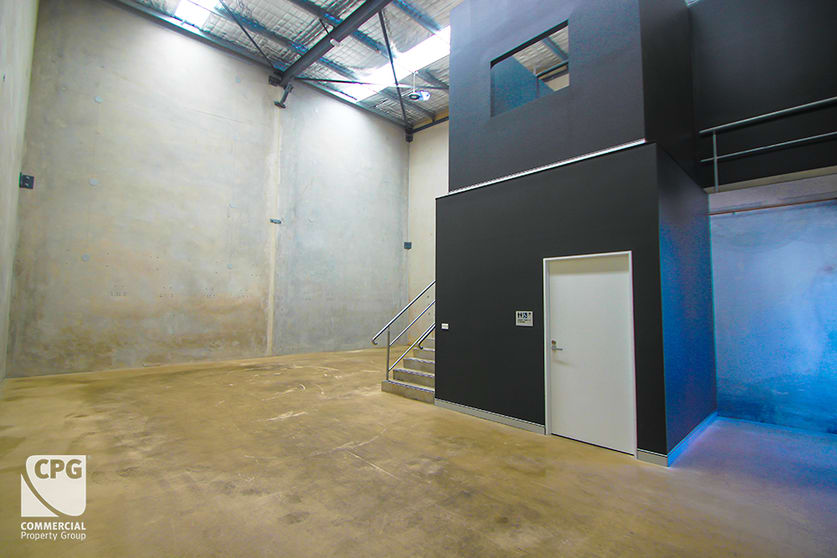 Click to view all images 17/7 Daisy Street Revesby NSW 2212 - Image 3