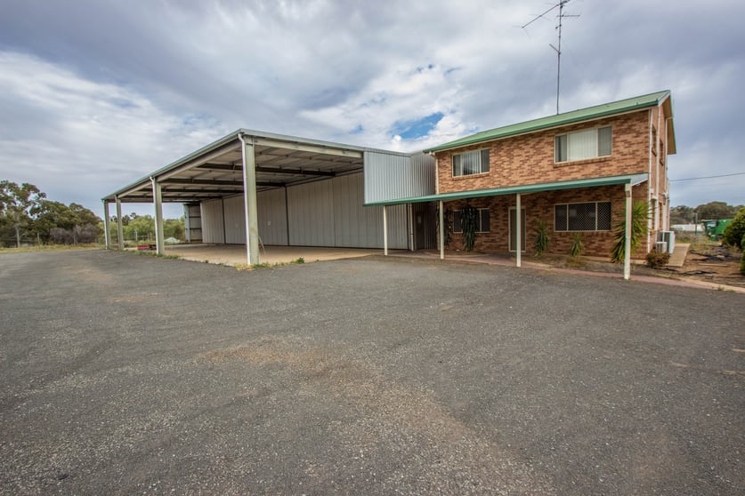Click to view all images 22-28 Red Gum Street Narrandera NSW 2700 - Image 1