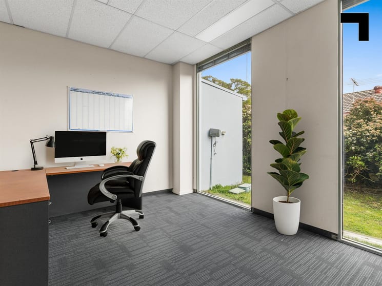 Click to view all images 5/476 Canterbury Road Forest Hill VIC 3131 - Image 2