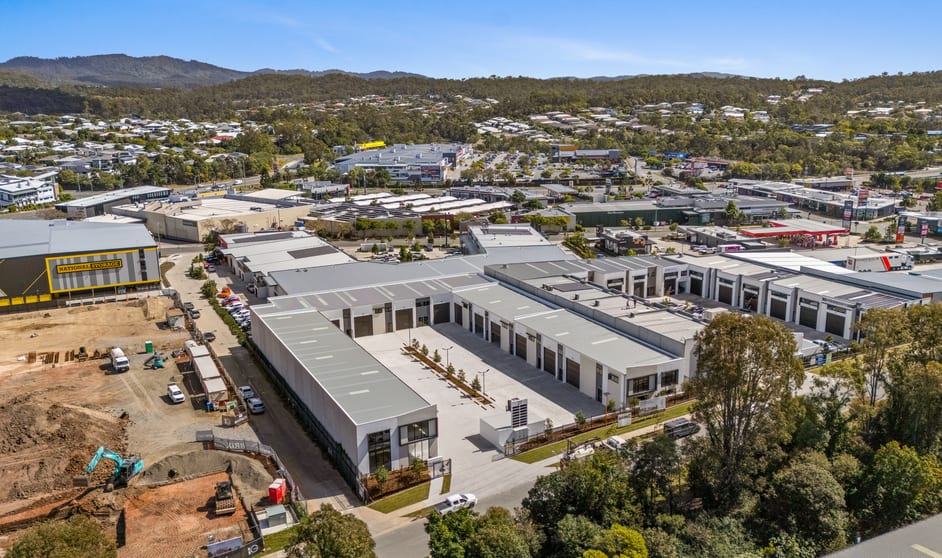 Click to view all images 27 Kristins Lane Upper Coomera QLD 4209 - Image 3