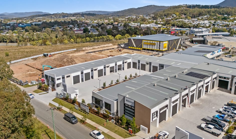 Click to view all images 27 Kristins Lane Upper Coomera QLD 4209 - Image 4