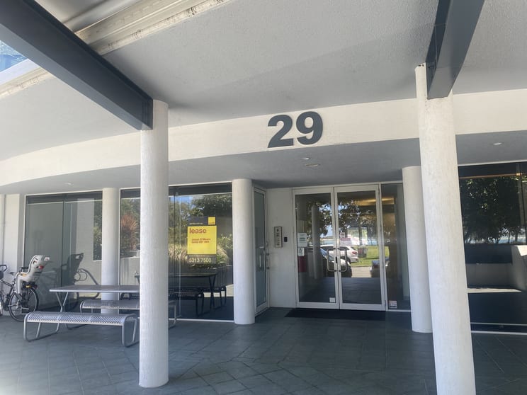 Click to view all images 2/29 The Esplanade Maroochydore QLD 4558 - Image 3