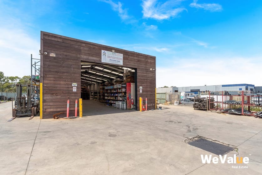 Click to view all images 38 & 40 Lisa Place Coolaroo VIC 3048 - Image 2