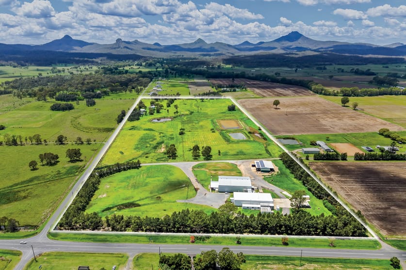 Click to view all images 12 Allens Road Peak Crossing QLD 4306 - Image 1