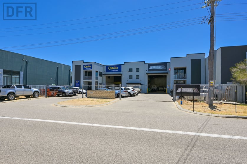 Click to view all images 1 & 2/92 Forsyth Street O'connor WA 6163 - Image 2
