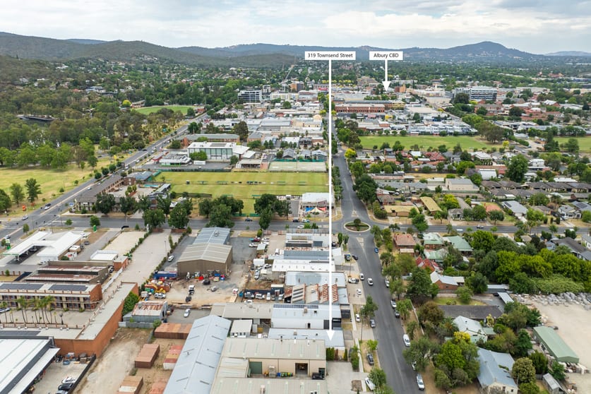 Click to view all images 319 Townsend Street Albury NSW 2640 - Image 3