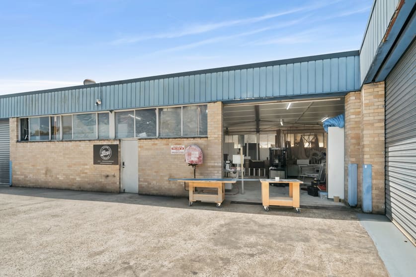Click to view all images 2/169 South Creek Road Cromer NSW 2099 - Image 3