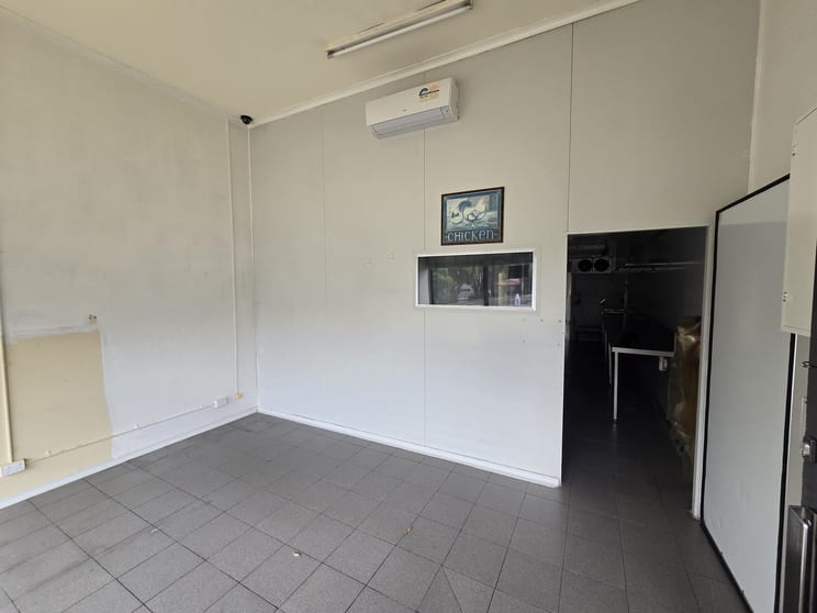 Click to view all images 3/52 Outlook Drive Dandenong North VIC 3175 - Image 2