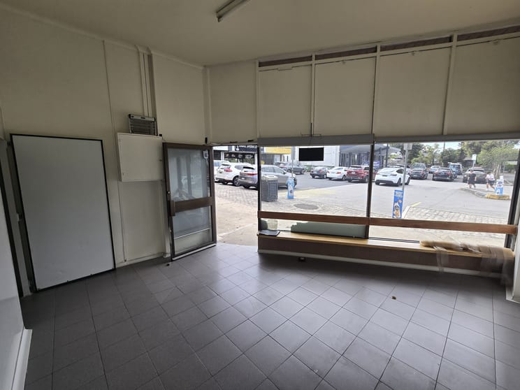 Click to view all images 3/52 Outlook Drive Dandenong North VIC 3175 - Image 3