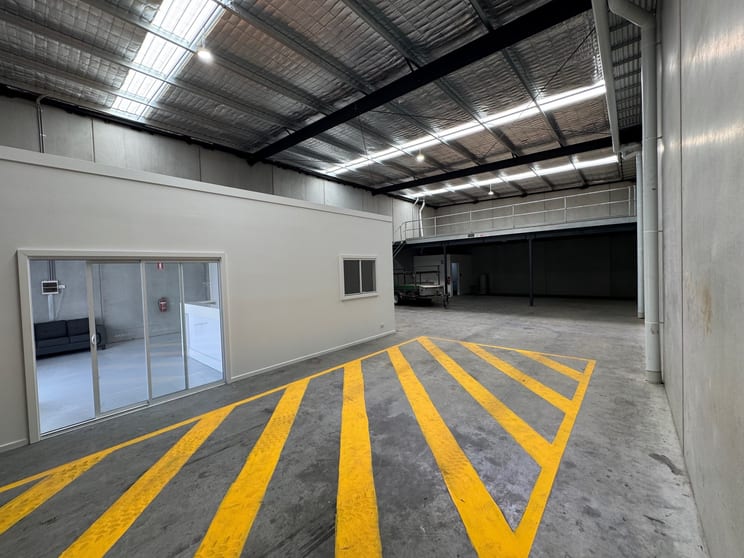 Click to view all images 12/27 Bubb Street Moe VIC 3825 - Image 2