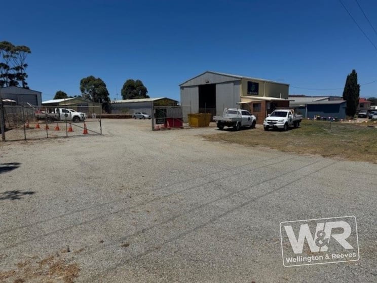 Click to view all images 30 Charles Street Milpara WA 6330 - Image 3