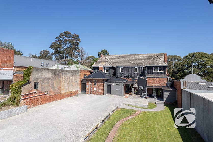 Click to view all images 71-75 High Street Berwick VIC 3806 - Image 3