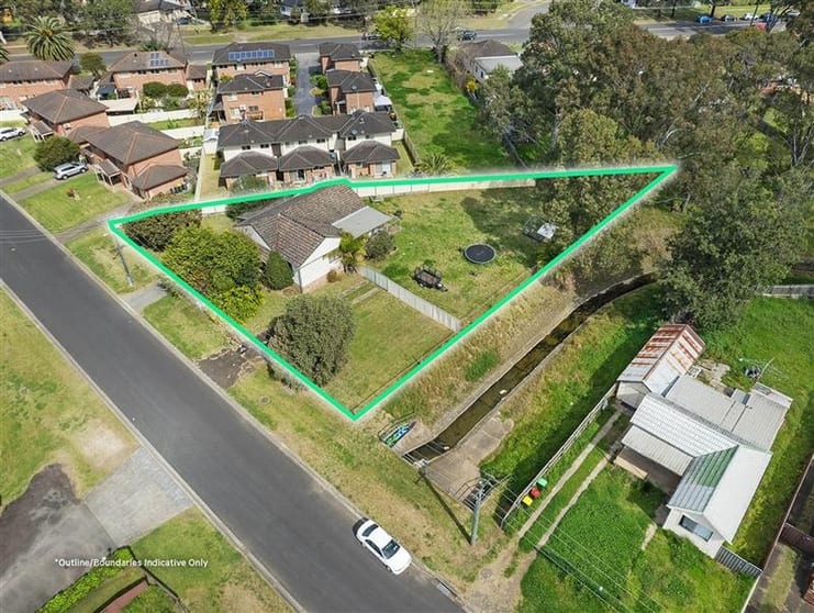 Click to view all images 21 James Street Ingleburn NSW 2565 - Image 2